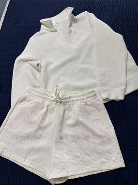 Women's Cream Textured Quarter-Zip Sweatshirt & Shorts Set